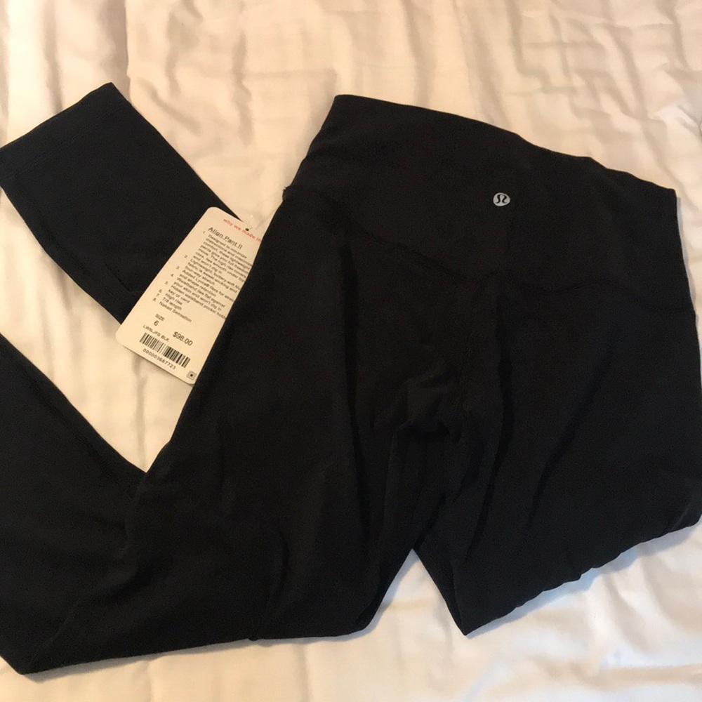 Brand New w Tags Lululemon Black Align Pant Size 6